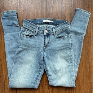 Levis 710 Light Wash Jeans